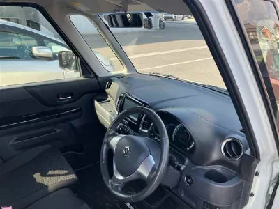 SUZUKI SPACIA CUSTOM 3