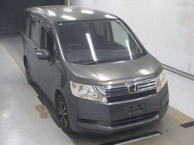 Honda Stepwgn 2012