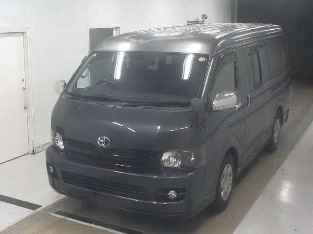 Toyota RegiusAce  с аукциона в Японии