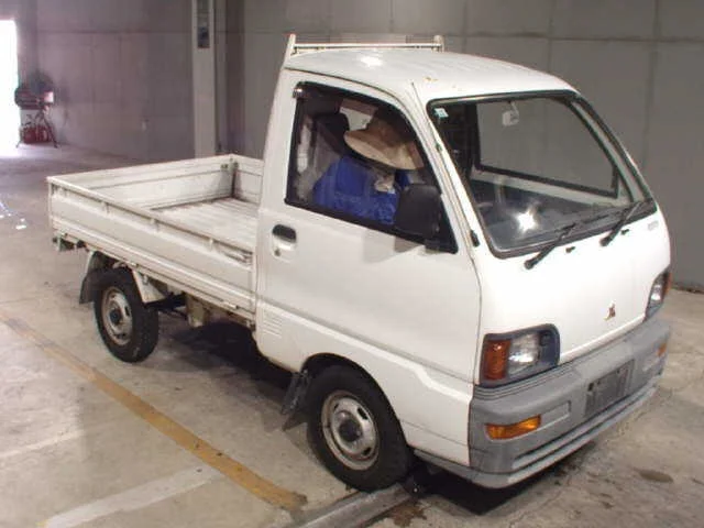 Mitsubishi Minicab  с аукциона в Японии