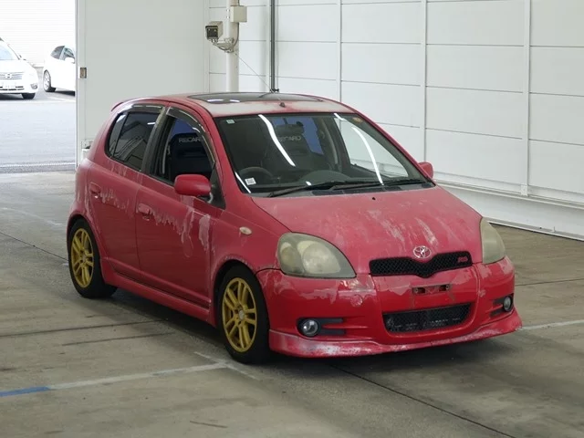 Toyota Vitz 2000