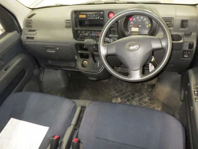 Daihatsu Hijet Cargo  с аукциона в Японии