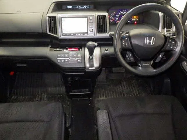 Honda Stepwgn  с аукциона в Японии