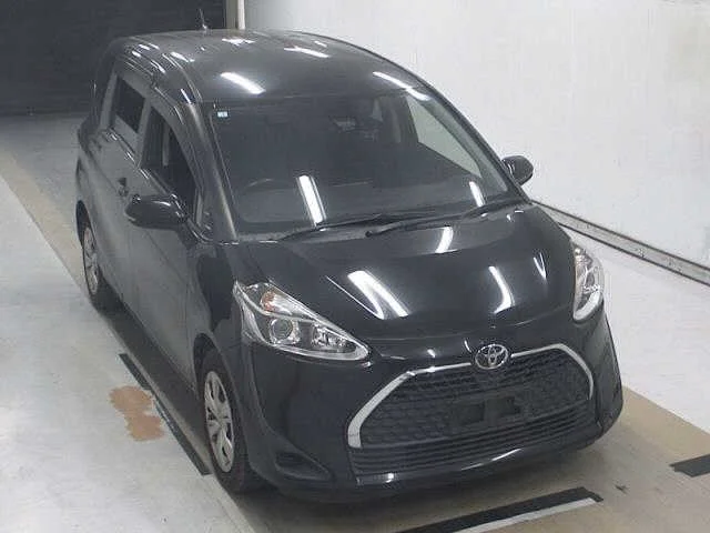 Toyota Sienta  с аукциона в Японии