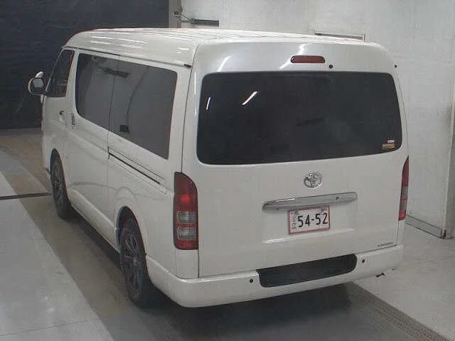 Toyota HiAce Van  с аукциона в Японии
