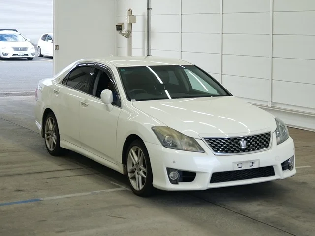 Toyota Crown 2010