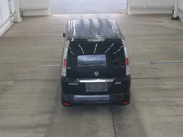 Nissan Serena  с аукциона в Японии