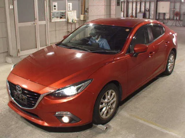 Mazda Axela  с аукциона в Японии
