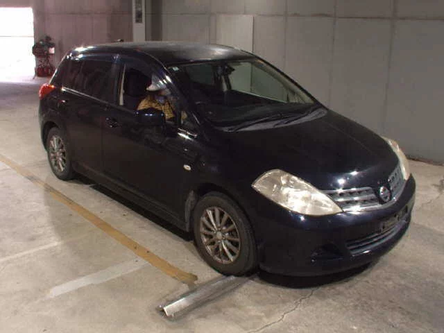 Nissan Tiida 2011