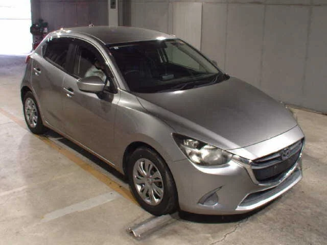 Mazda Demio 2015