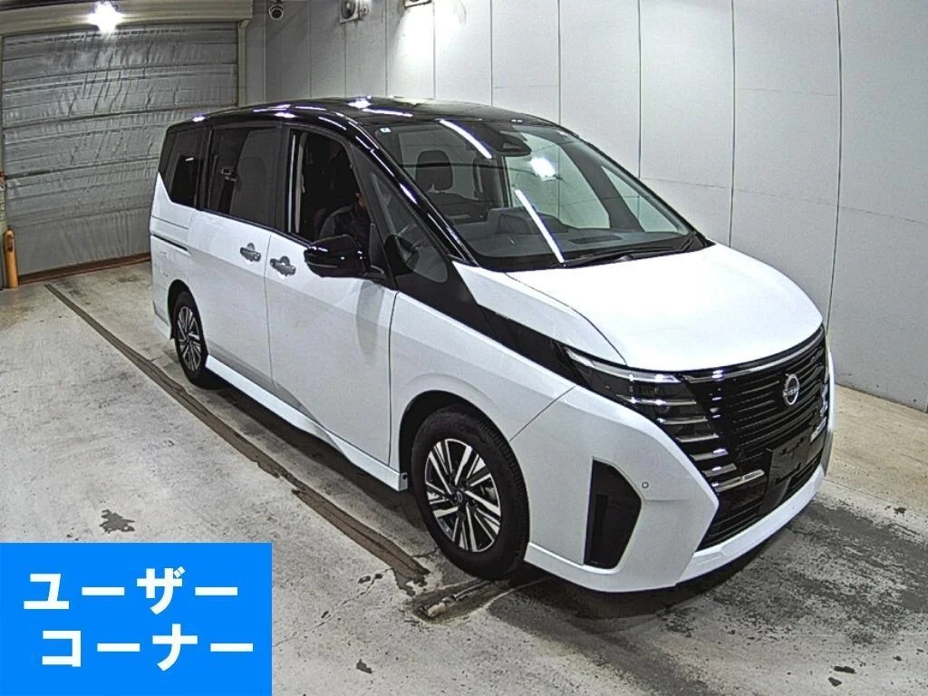 Nissan Serena 2025