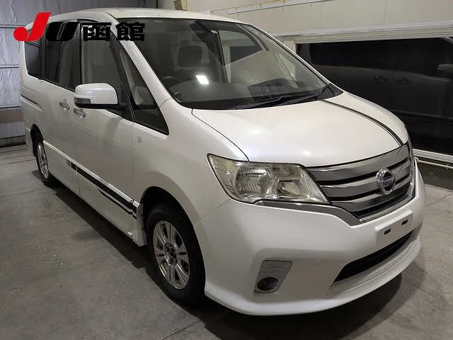 Nissan Serena  с аукциона в Японии