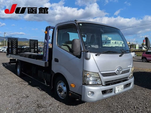 Toyota Dyna  с аукциона в Японии