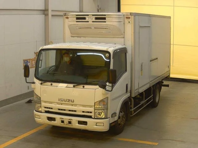 Isuzu Elf 2010