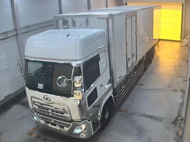 Nissan UD  с аукциона в Японии