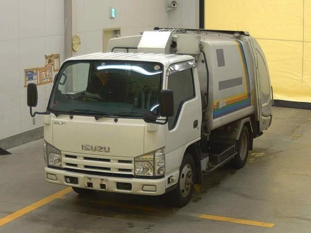 Isuzu Elf 2011