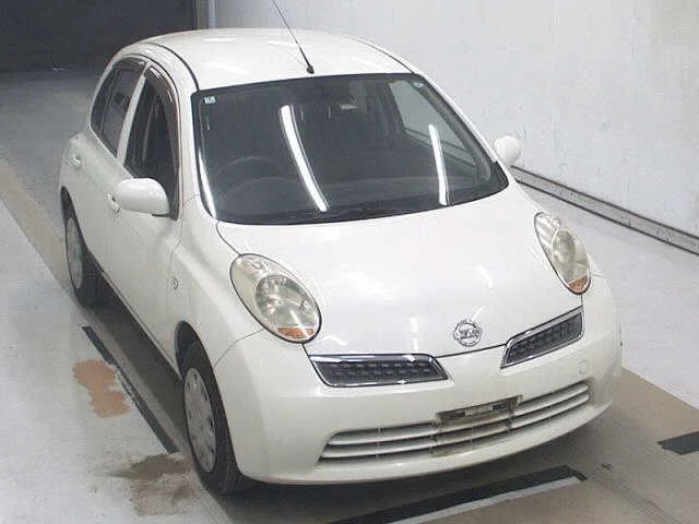 Nissan March 2010