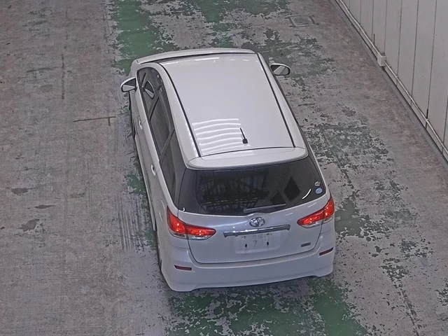 Toyota Wish  с аукциона в Японии