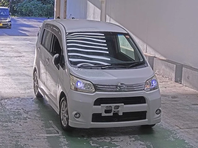 Daihatsu Move 2011