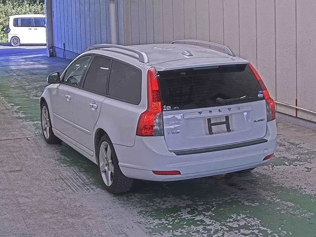 Volvo V50  с аукциона в Японии