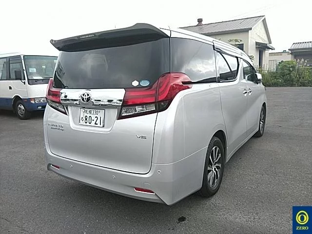 Toyota Alphard  с аукциона в Японии