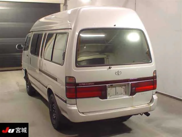 Toyota HiAce Van  с аукциона в Японии