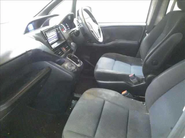 Toyota Noah  с аукциона в Японии