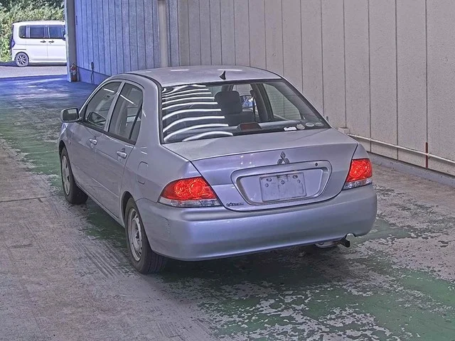 Mitsubishi Lancer  с аукциона в Японии