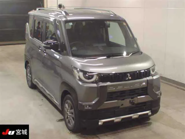 Mitsubishi Delica Mini 2024