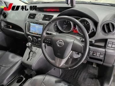 NISSAN LAFESTA