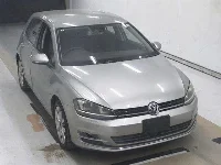 Цена авто Volkswagen Golf с аукционов Японии, номер кузова AUCPT, пробег 60 000, оценка 8