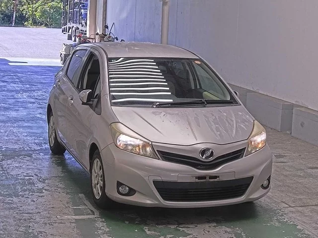 Toyota Vitz 2012