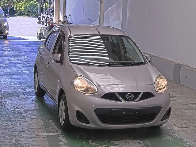 Nissan March 2013