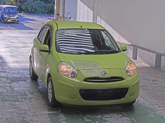 Nissan March 2010