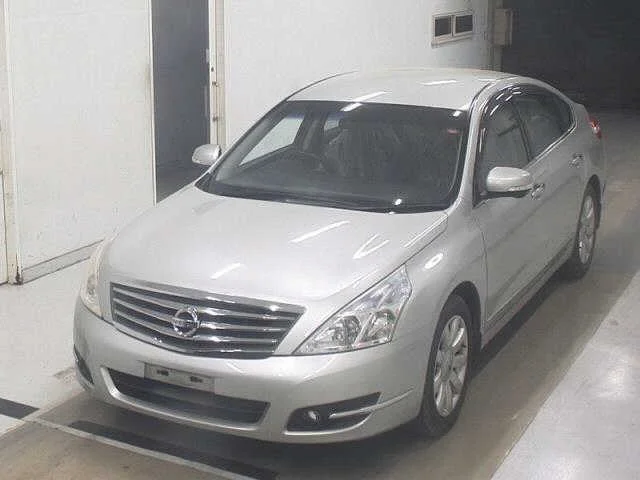 Nissan Teana  с аукциона в Японии