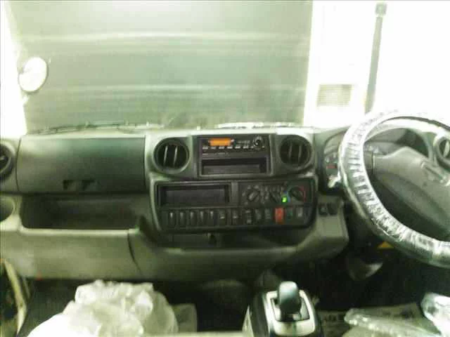 Hino Dutro  с аукциона в Японии