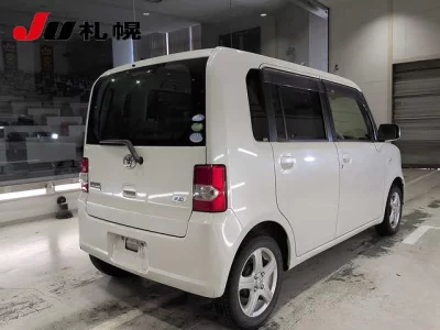 Toyota Pixis Space