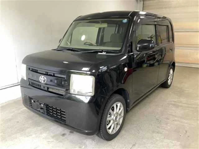 Toyota Pixis Space 2012