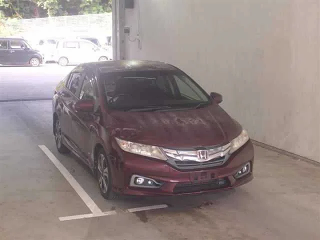 Honda Grace 2015