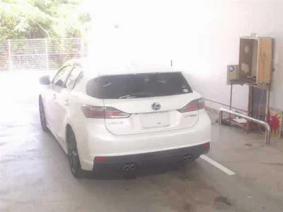 Lexus CT200h