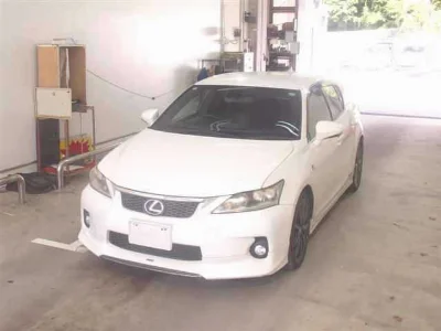 Lexus CT200h