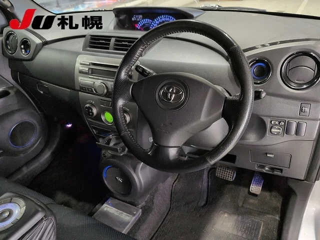 Toyota bB  с аукциона в Японии