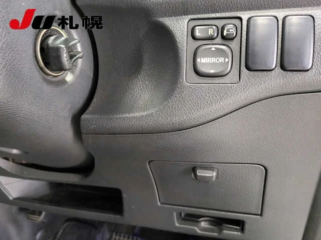 Toyota bB  с аукциона в Японии