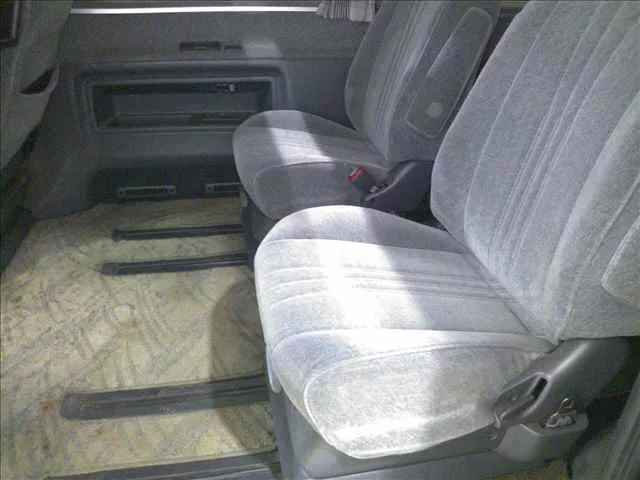 Toyota Granvia  с аукциона в Японии