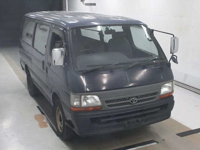 Toyota RegiusAce 2002