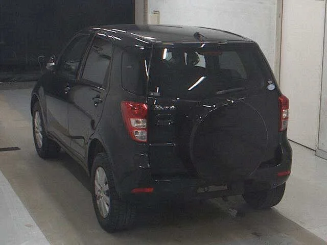 Toyota Rush  с аукциона в Японии