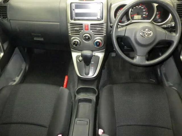 Toyota Rush  с аукциона в Японии