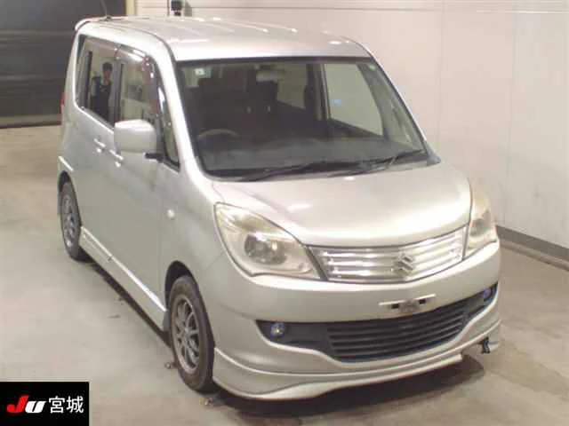 Suzuki Solio 2013