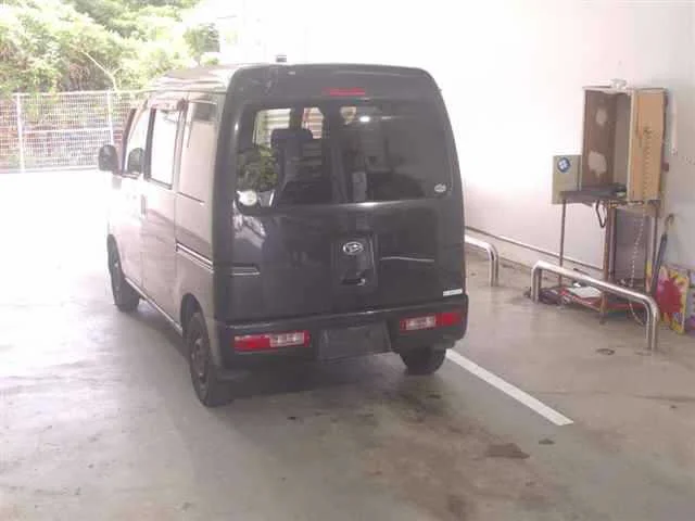 Daihatsu Hijet Cargo  с аукциона в Японии