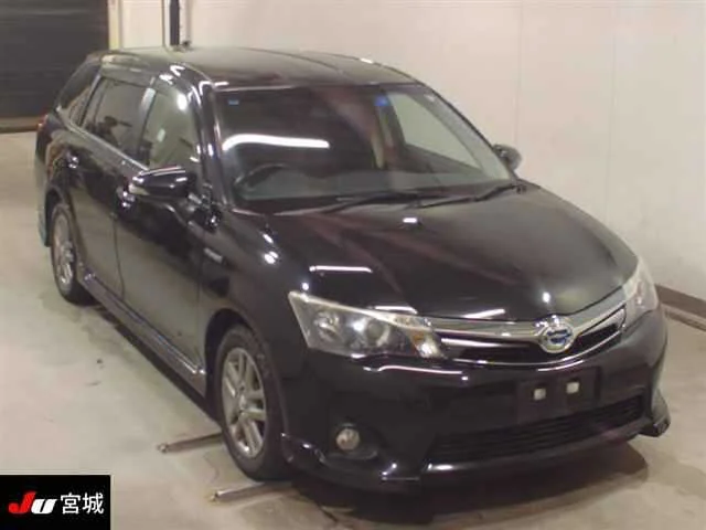 Toyota Corolla Fielder 2013